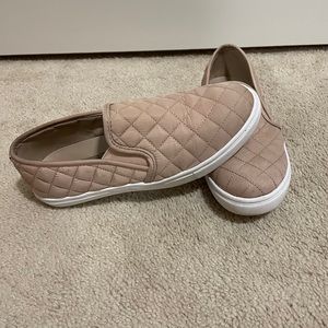 Steve Madden slip on shoes